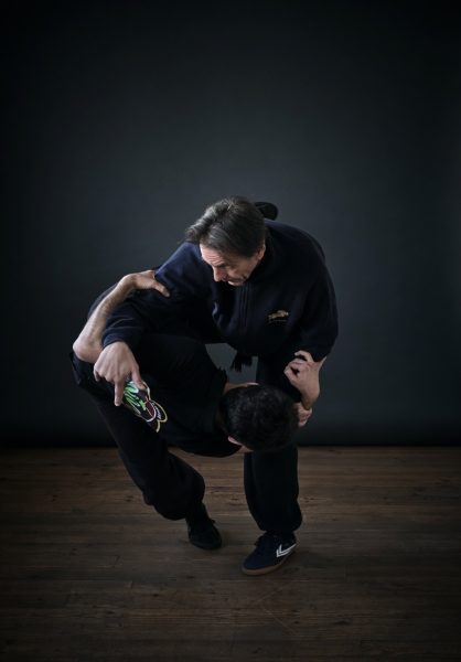 Quand soigner et combattre ne font qu&rsquo;un : médecine chinoise, tuina et arts martiaux