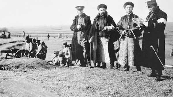 Les patriarches de notre lignée : : Me Li Jinglin (1885-1931) – « L’épée divine » : le général qui a donné son épée au Tai Chi.